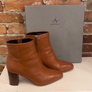 Aquatalia cognac booties size 8.5M